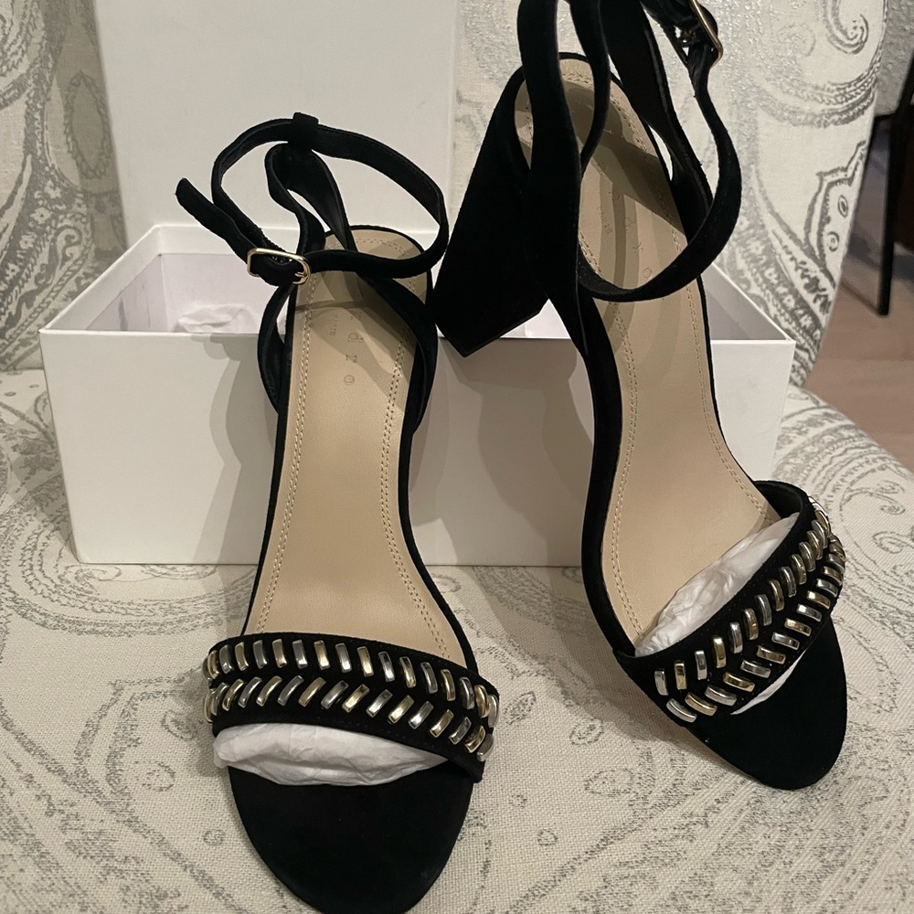 SANDRO Black Heels with 2 tone Detailing